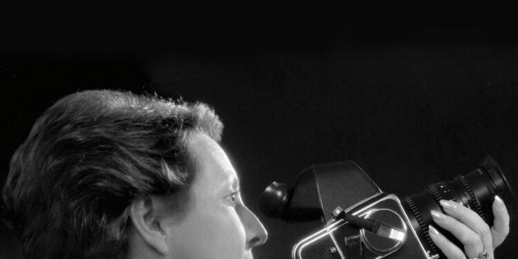 Mary Quintero: la fotógrafa de la «mirada única» expone su obra en la sede viguesa de la Diputación