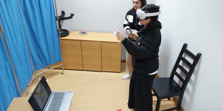Estudio pionero de la UVigo y Avempo para mejorar la calidad de vida de personas con esclerosis múltiple a través de realidad virtual