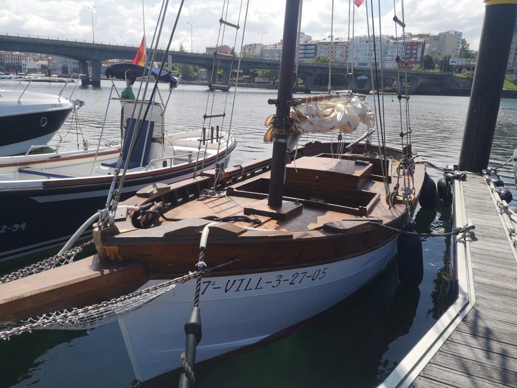 A toda vela a bordo del Galeón Coruxo: enrolados con los marineros de Bouzas