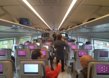 «No es normal que nos usen de conejillos de indias. Deberían estar probados»: la crónica del mal estreno del AVE a Madrid