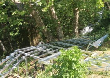«Supone amenazar la flora y fauna del Lagares con daños que pueden ser irreparables», alerta el BNG sobre las obras del paseo