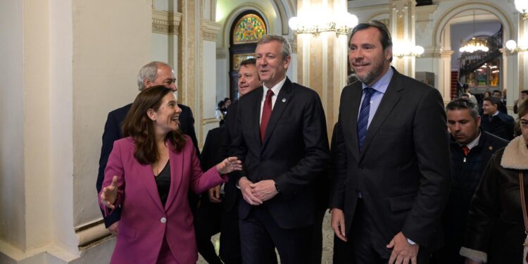 El ministro Puente pretende agilizar 4.561 millones del Corredor Atlántico pasando de puntillas las obras para Vigo