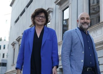 El BNG lleva al Congreso y al Senado los retrasos en los trenes Avril entre Galicia y Madrid