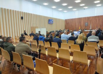 Los problemas acústicos ralentizan el juicio por el alijo de 3,8 toneladas de cocaína del Karar