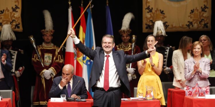 Caballero, tras un año de la última mayoría absoluta: «Mi partido político se llama Vigo»