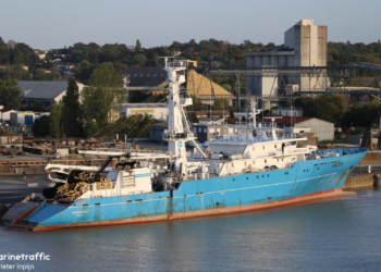 Desaparece un biólogo en la colisión entre un atunero de una empresa viguesa y un pesquero venezolano