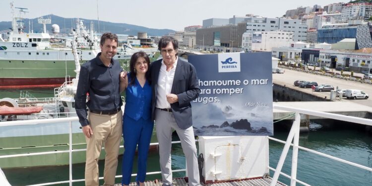 A poesía de Olga Novo ilustra o novo cartel de Pereira: «Chamoume o mar para romper augas»