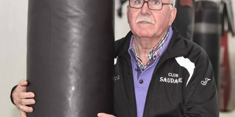 Vigo pierde a Paco Amoedo, una leyenda irrepetible del boxeo