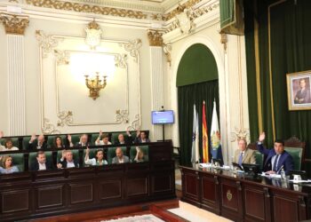 La Diputación se suma a la Xunta y pide el traspaso gratuito de la AP-9 a Galicia