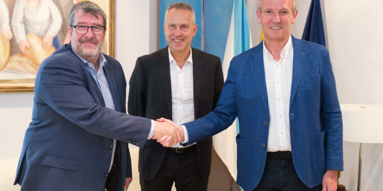 Rueda traslada al nuevo director de Stellantis Vigo el compromiso de la Xunta con el sector