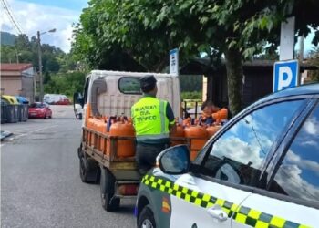Multado un repartidor de bombonas de butano por circular sin cinturón y dar positivo en cocaína