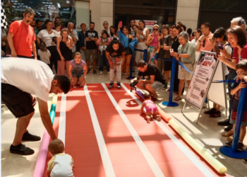 La carrera para bebés y la feria Retrofest vuelven al Centro Comercial Camelias