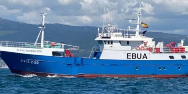 El barco vigués ‘Zahara Dos’ naufraga en aguas cercanas a las Fiyi