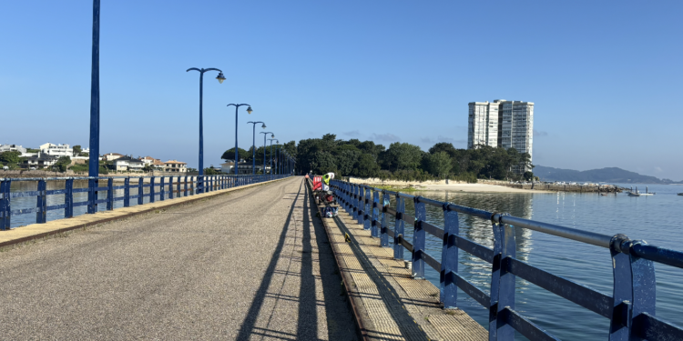 El puente de Toralla se pone a punto para el verano