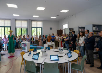 O IES Santa Irene renova a súa biblioteca escolar