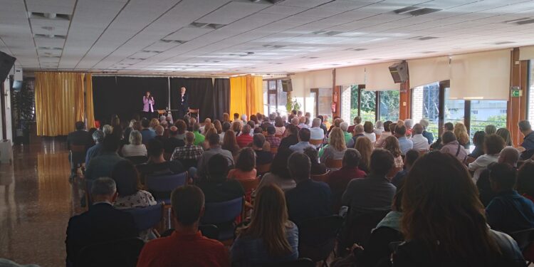 Roberto Penas presenta en el Calvario su primer libro
