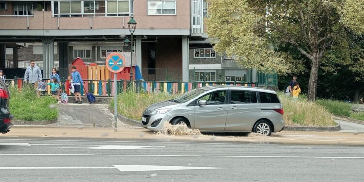 Coia exige una solución ante las roturas de tuberías y cortes de agua