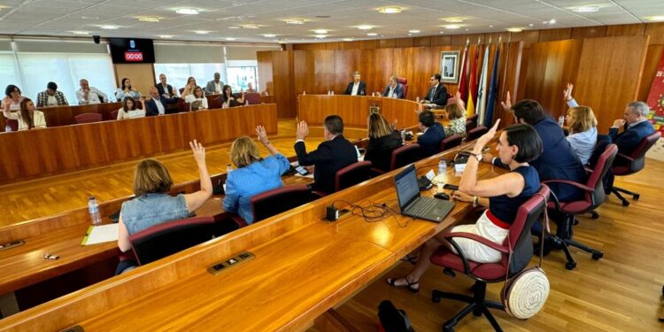 Acusan a Caballero de jugar a la «ruleta rusa» con Vigo por negarse a reforzar los bomberos