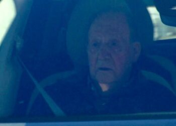 El rey Emérito no falla en su cita con las regatas de Sanxenxo