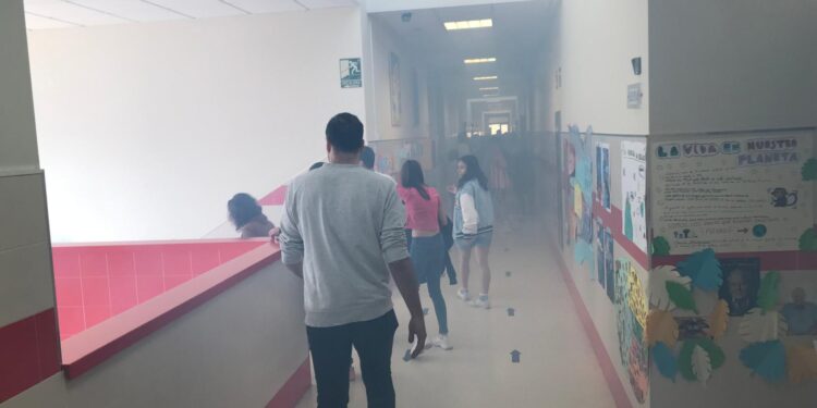 O Porriño pone a prueba los protocolos de evacuación con simulacros «reales» en los colegios