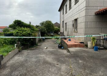 Investigan la muerte de una mujer de 84 años encontrada con moratones en su casa