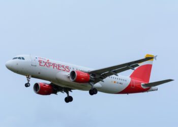 Iberia Express volverá a conectar Vigo con Tenerife este verano