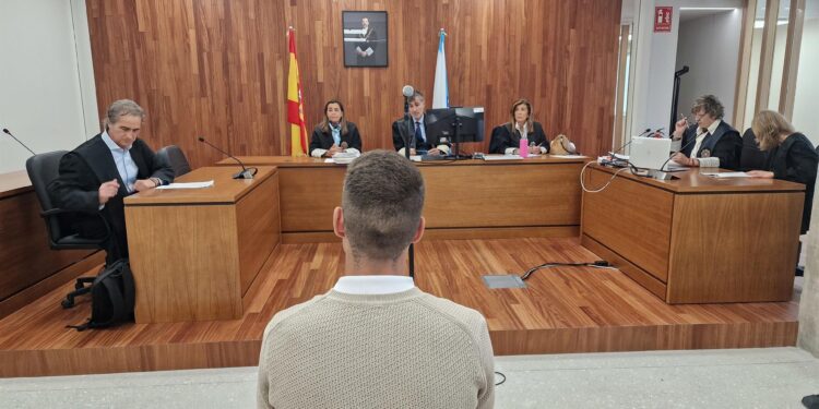 El acusado de la brutal paliza a otro joven en Nigrán acepta dos años de cárcel y pagar 120.000 euros