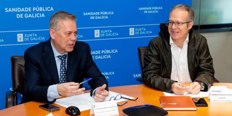 Dos médicos y dos enfermeras más este verano para A Guarda