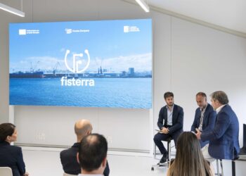 El ambicioso proyecto Fisterra nace para «atajar la problemática de la contaminación en los puertos»