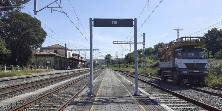 El Gobierno defiende como «prioritaria» la salida sur y señala «avances» para licitar el tramo de AVE O Porriño-Tui