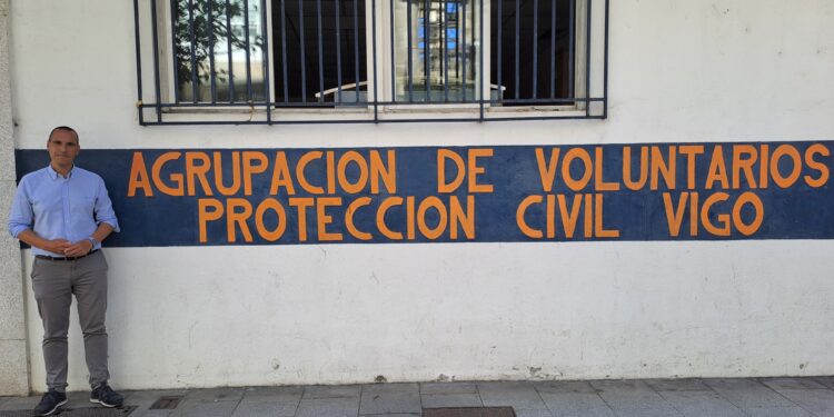 Los Bomberos de Vigo no están solos: «Protección Civil no se merece este maltrato»