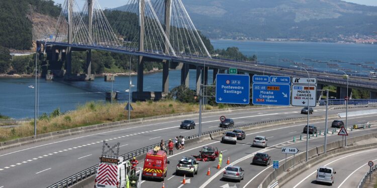 Colapso en la AP9 y colas hasta Vigo por un accidente en Rande