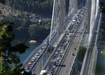 Día negro en el puente de Rande: segundo accidente y nuevo colapso en la AP-9