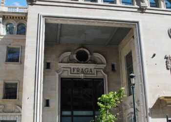 Avanza la compra del Cine Teatro Fraga: la Diputación aprueba el acuerdo con la Xunta