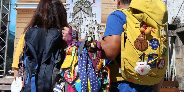 A cunchiña peregrina de Afaga xa camiña a Santiago na Mochila da Luz