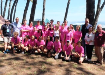 Aventura y conciencia en las Illas Cíes: «Es un lujo estar 12 días viviendo en el paraíso»