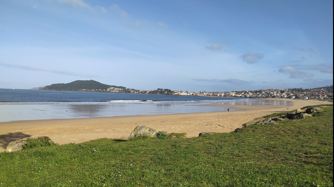 Ya se puede ir en bus desde O Porriño a Playa América todas las tardes del verano