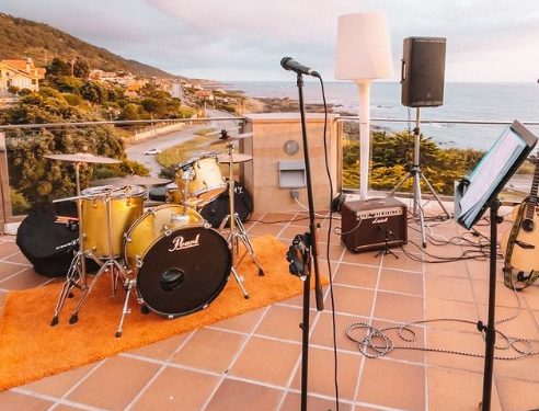 Buena música y gastronomía con vistas al Atlántico