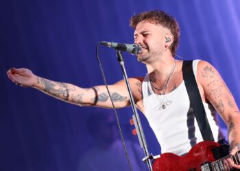 Dani Fernández incendia Vigo