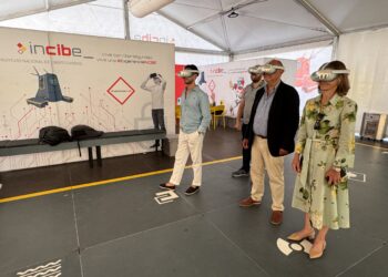 Vivir una experiencia de realidad virtual para concienciar sobre los peligros de la ‘red’