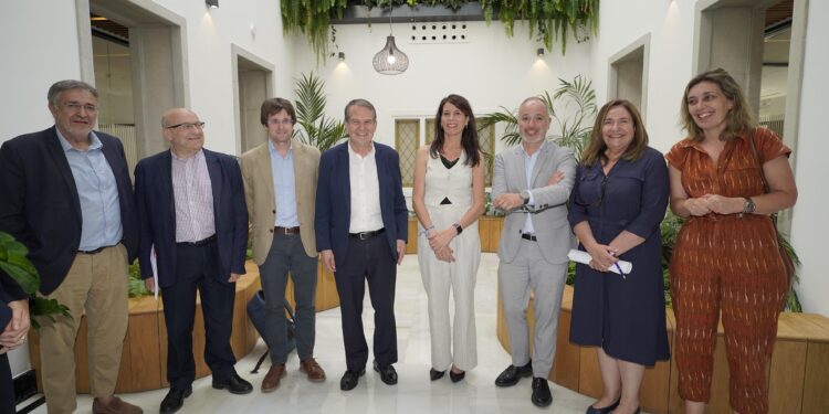 Buena sintonía entre Concello, Xunta y Zona Franca para revitalizar la ETEA