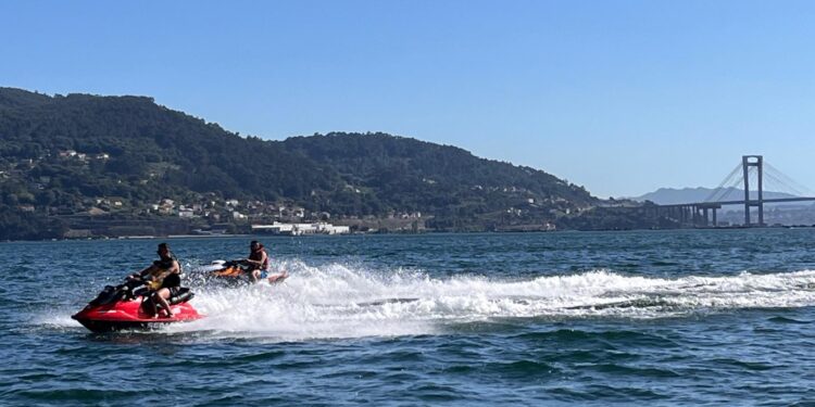 El verano irrumpe en Vigo con una alerta por calor