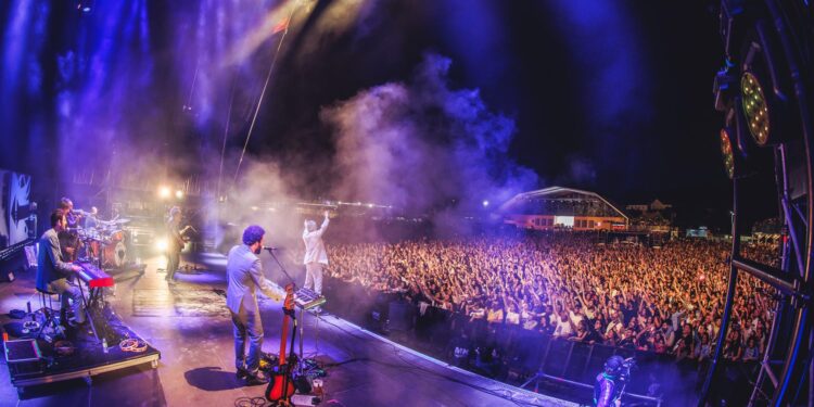 Todavía con la miel en los labios, Portamérica lanza ya los ‘abonos creyentes’