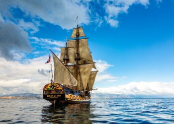 La fragata Shtandart, otra víctima de la guerra de Ucrania: sin puerto y con problema de víveres