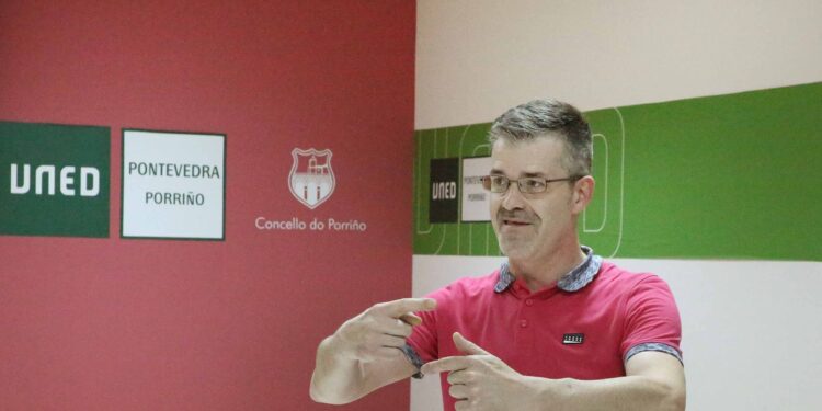 Camilo Cancela: con 53 años y en 30 días, supera la ESO