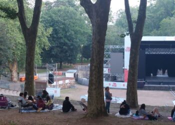 Fenómeno Aitana: entradas online agotadas en 3 minutos y así está Castrelos
