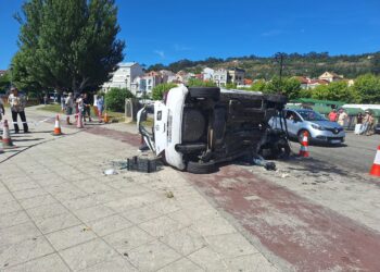 Fallece un joven tras un choque frontal en Cangas