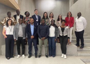 Docentes de Uganda e Tanzania fórmanse na UVigo para salvar a brecha da IA en África oriental