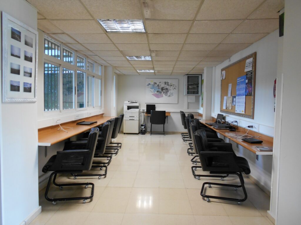 Residencia Altamar, ubicada en la calle Cesáreo González, 4, en Vigo.