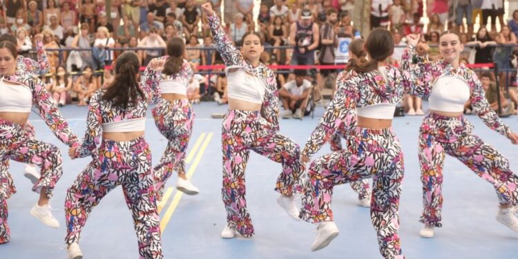 Los 600 bailarines de Vikul llenarán la pista de patinaje de Samil